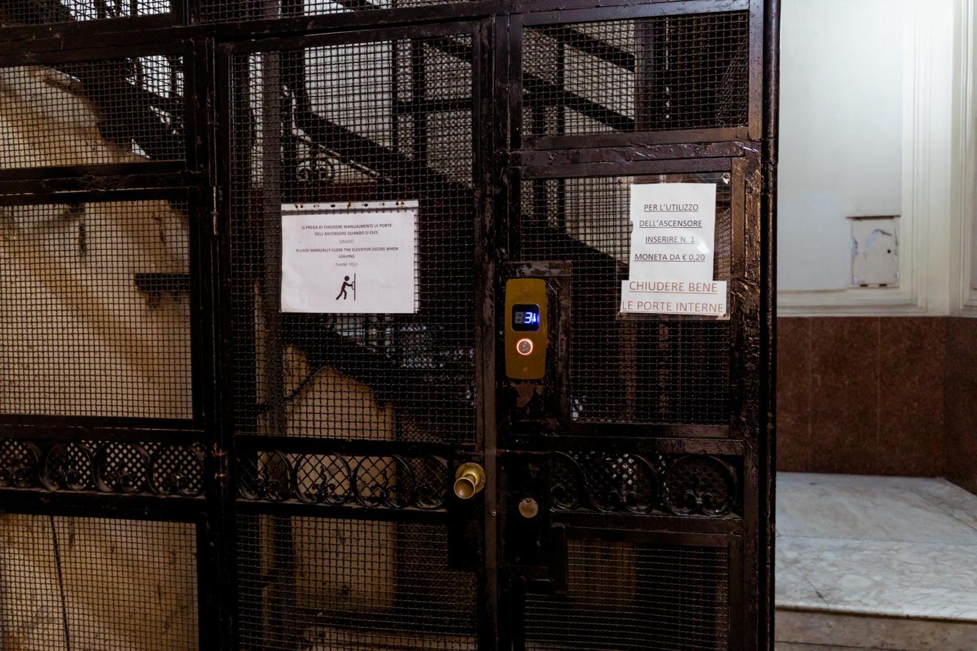 Residenza Umberto I Hotel Napoli Eksteriør billede
